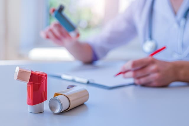 Later-onset menopause linked to higher asthma risk | Image Credit: © Goffkein - © Goffkein - stock.adobe.com.